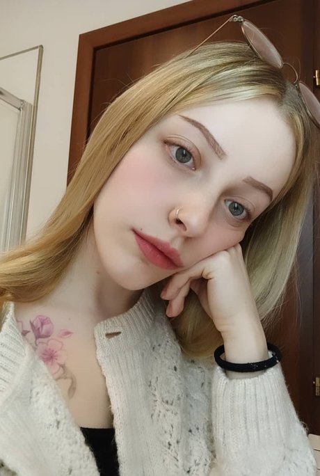 Agnese Innocente pornstar hot pics