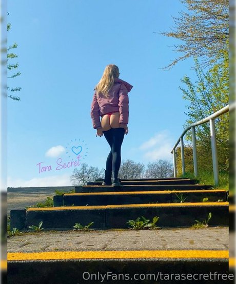 tarasecretfree model naked gallery