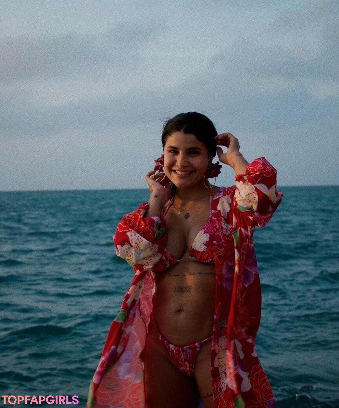 Martina La Peligrosa naked pornstar photo