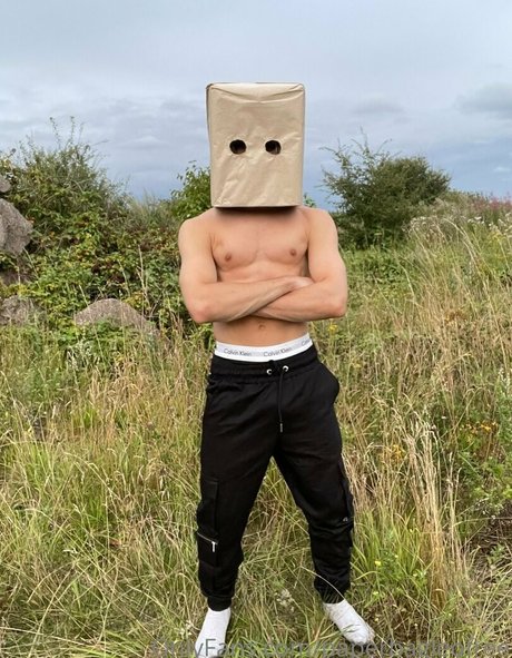 paperbagfree top model image