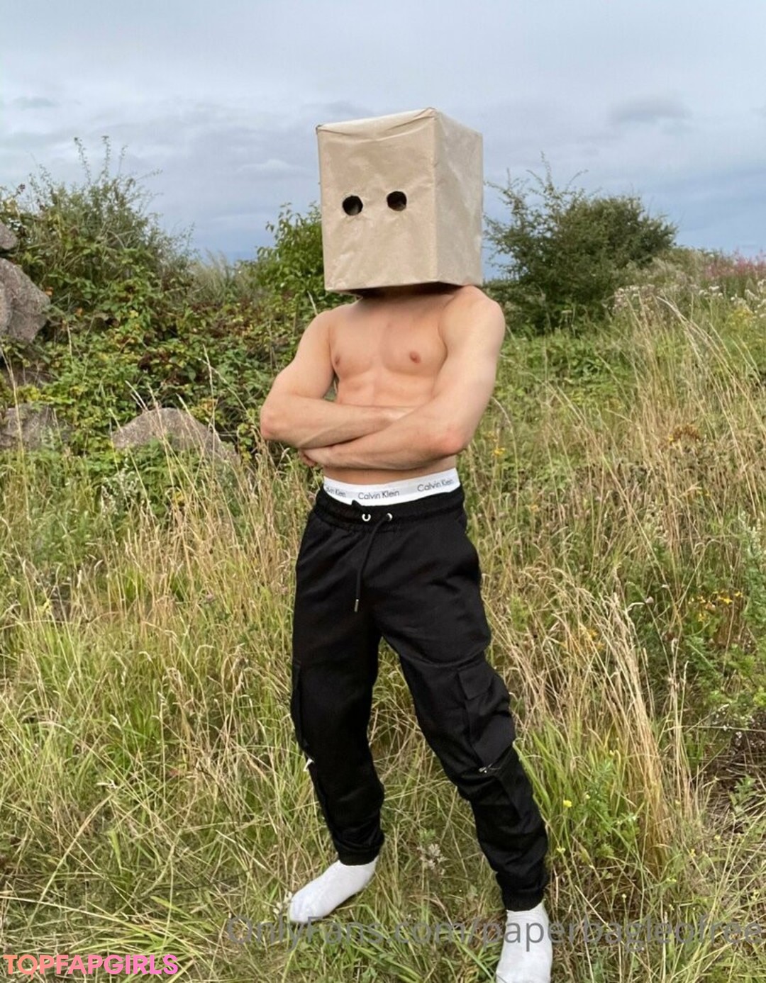 paperbagfree model beautiful pic