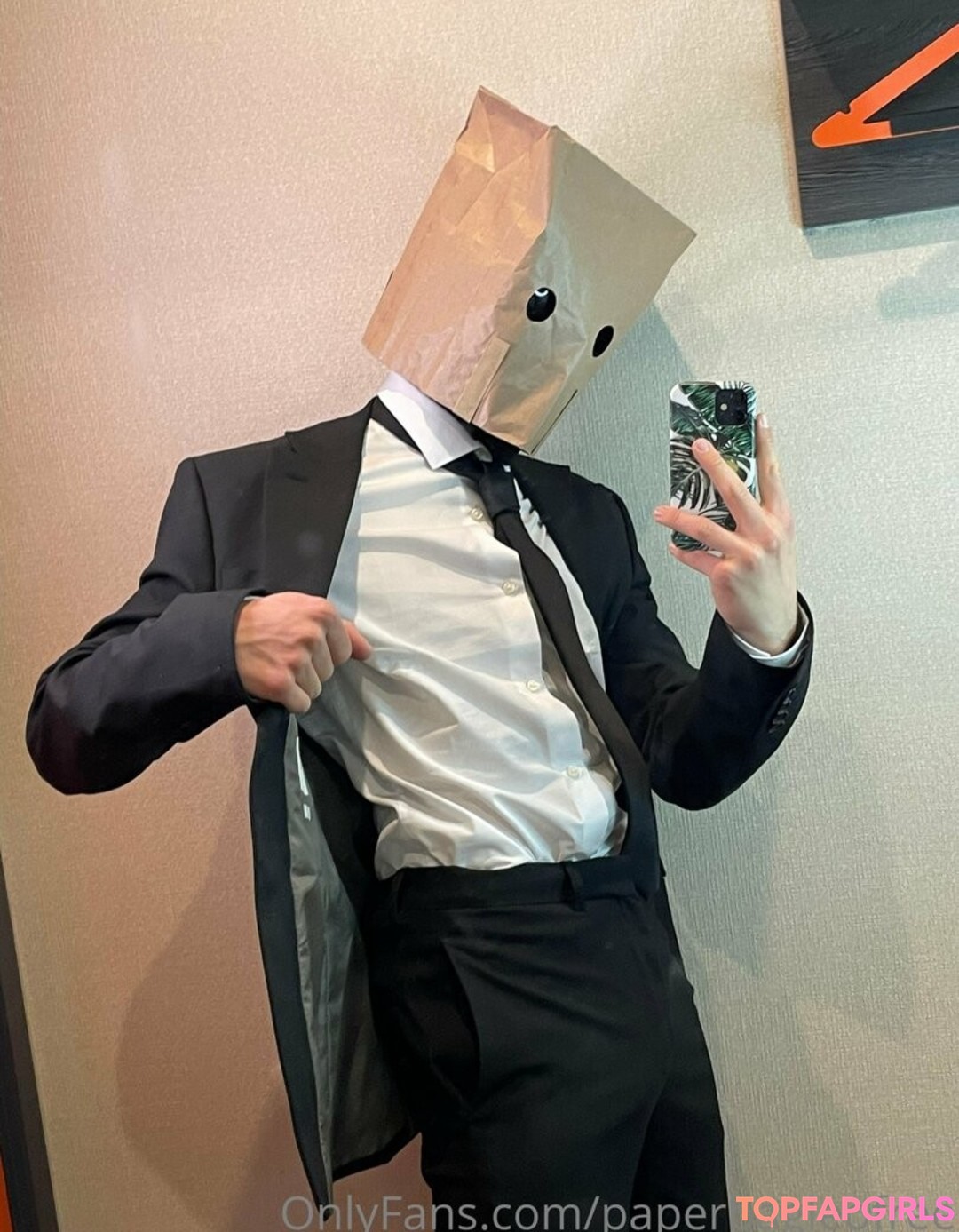 paperbagfree top profile image