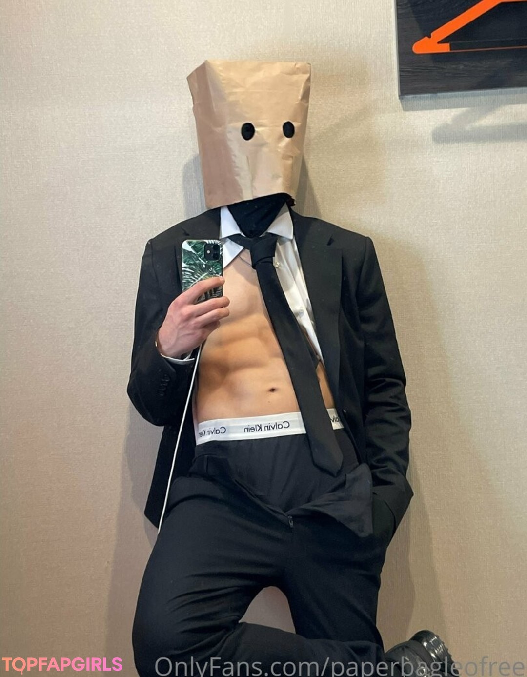 paperbagfree sexy star photo