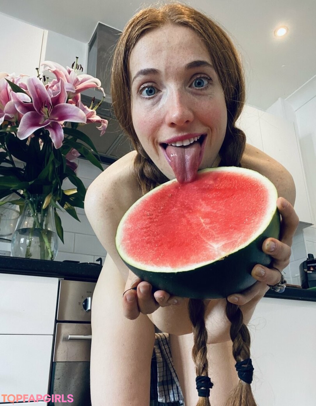 redbuns pornstar hd image