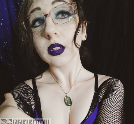 indian milf onlyfans pornographic gallery