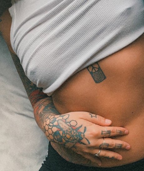 Bbpeytonleigh pornstar erotic archive