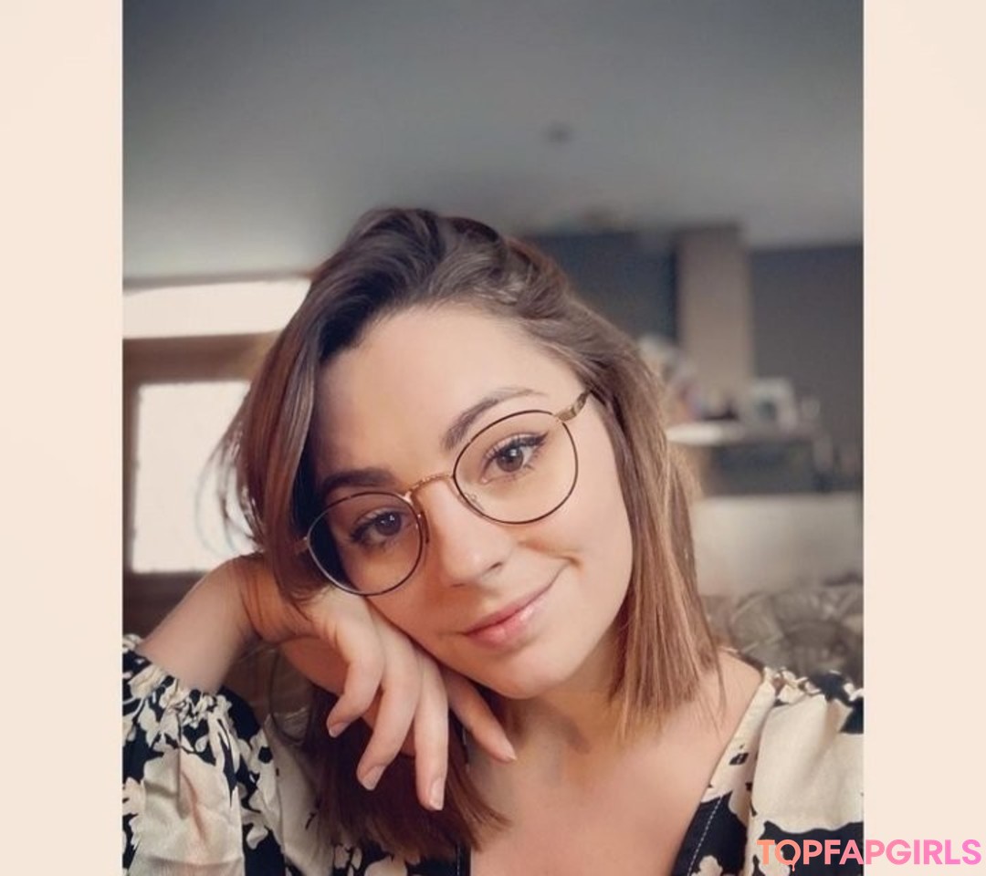 Roxane ASMR pornstar exclusive images