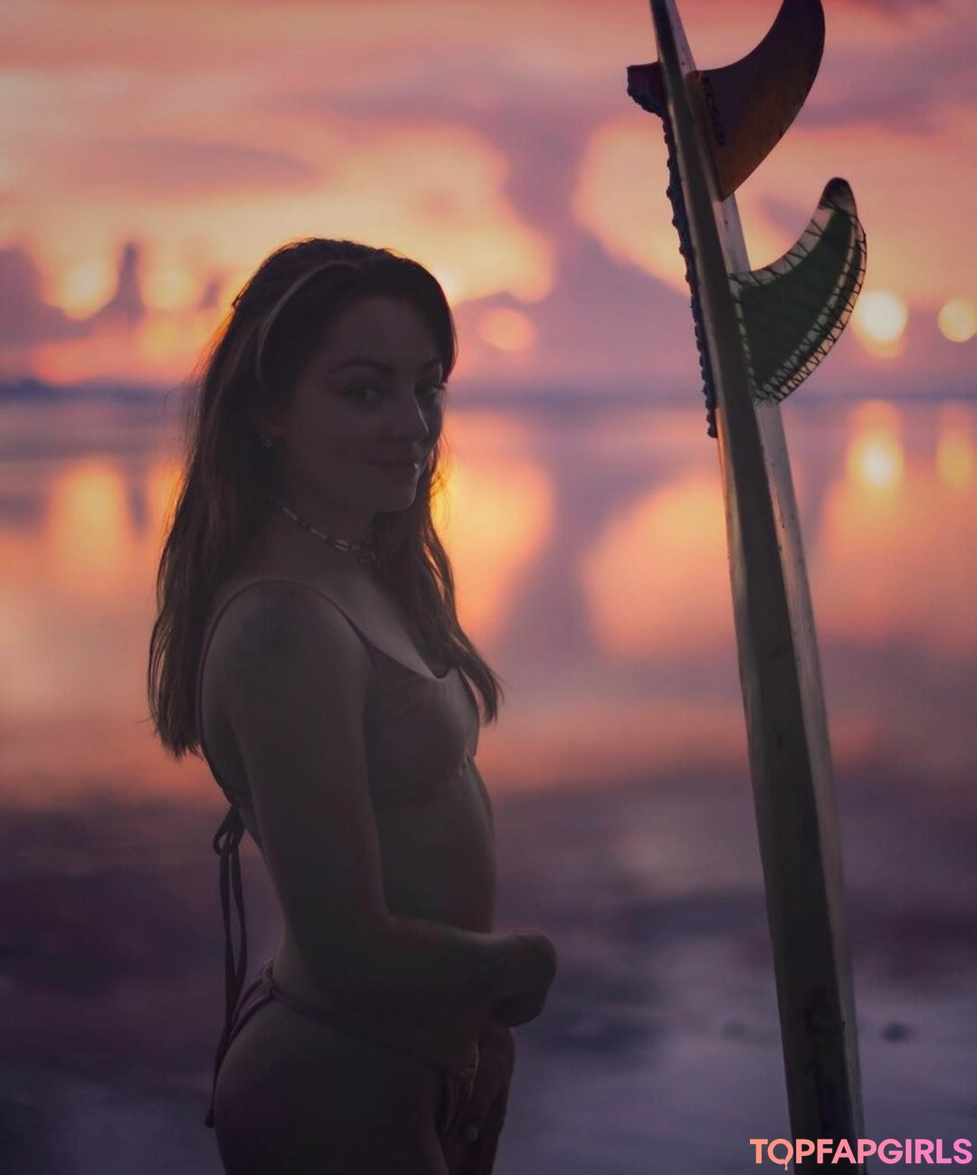 Roxane ASMR model erotic gallery