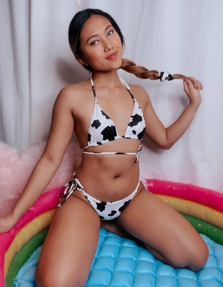 maythai nudes model img