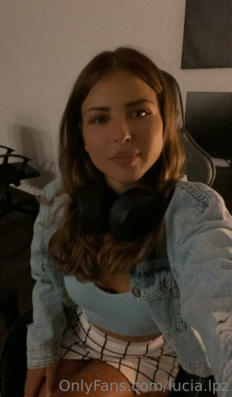 tiny onlyfans porn image