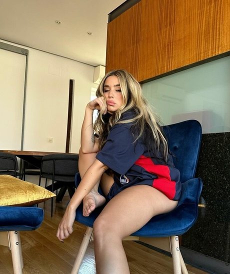 Lola Indigo free actress photos