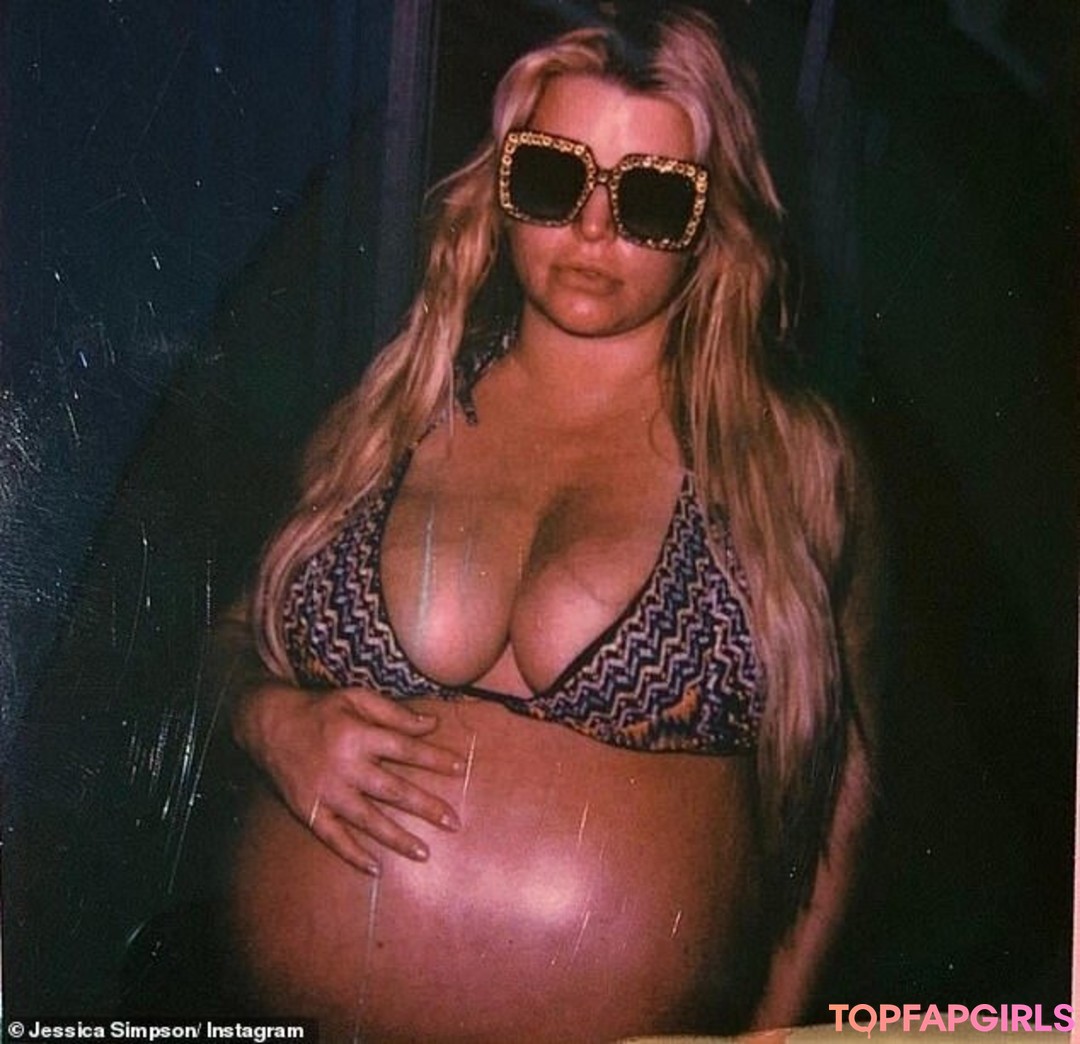 Jessica Simpson exclusive model photo