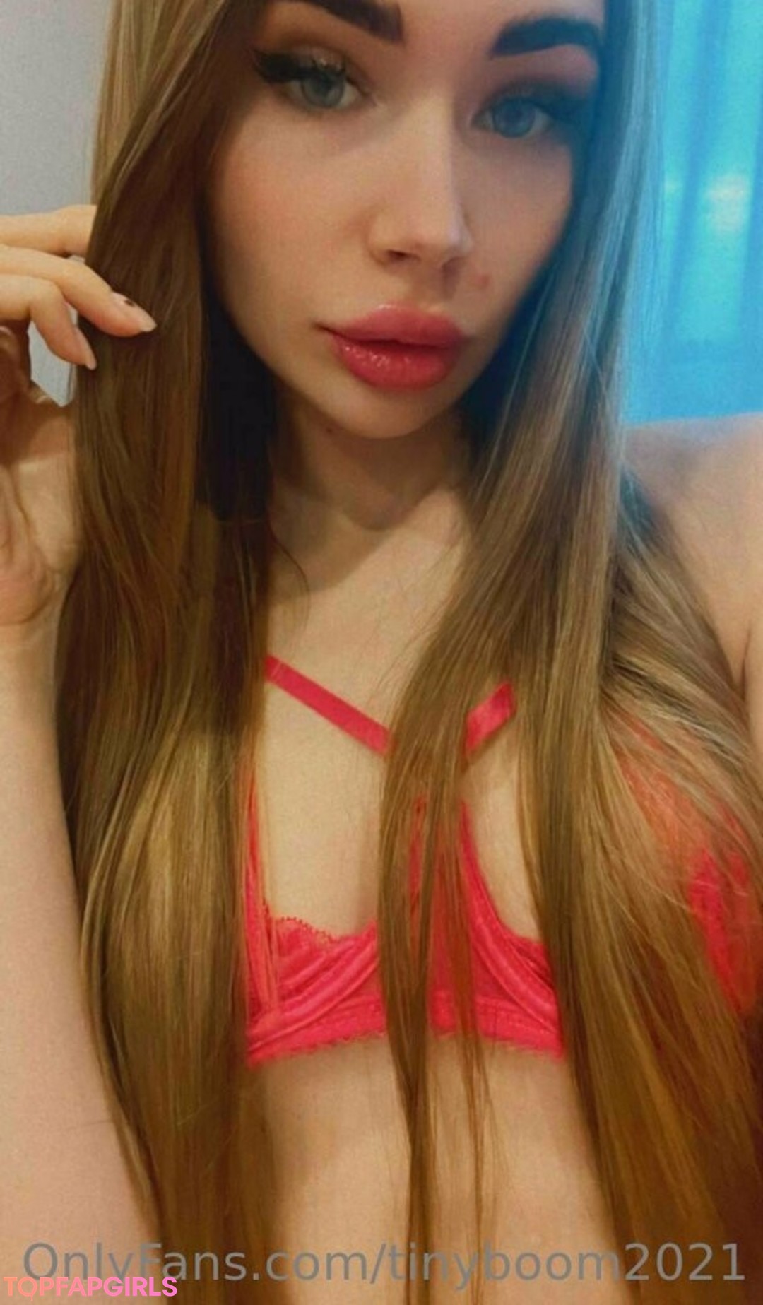tinyboom2021 model nudes pictures