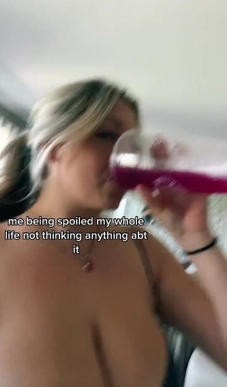 Anabel Kloe Lamarche hd model pic