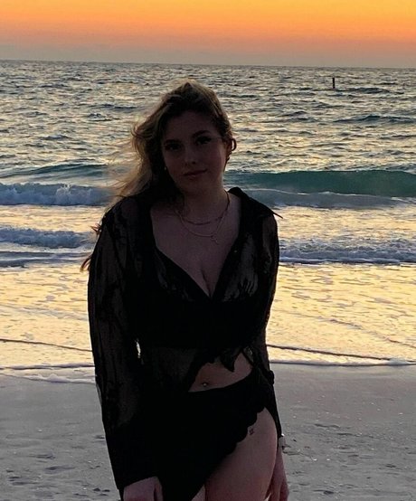 Anabel Kloe Lamarche profile image