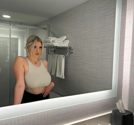 fat shemale onlyfans beautiful porn photos