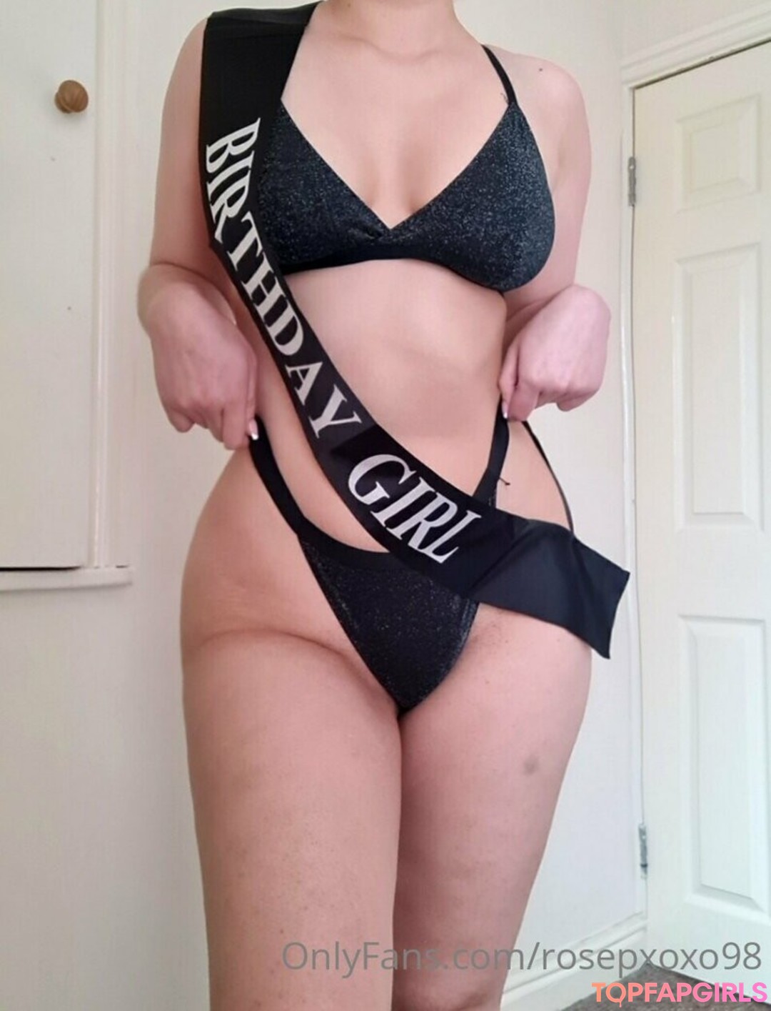 rosepxoxo98 erotic actress photo