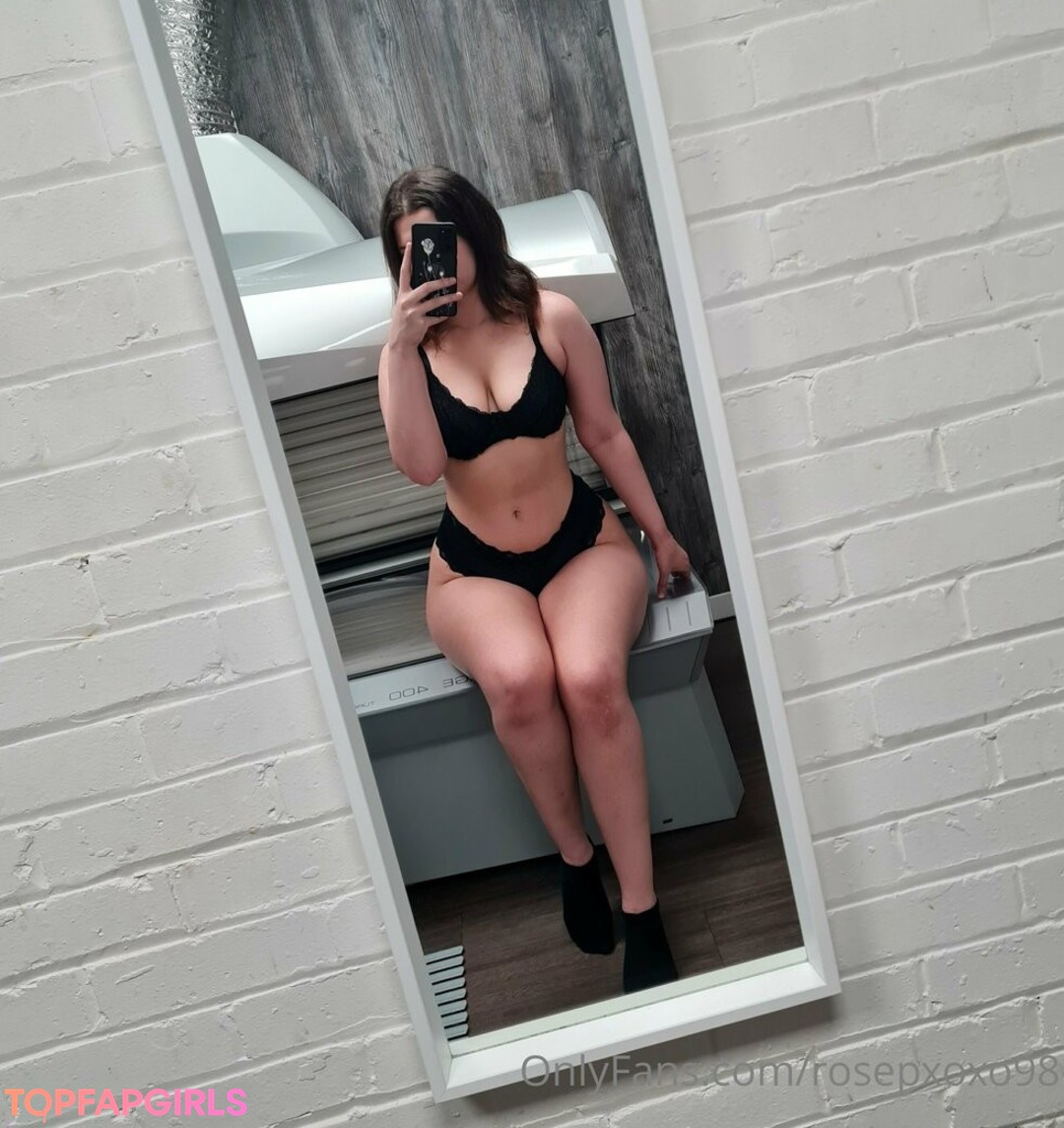 rosepxoxo98 star xxx pics