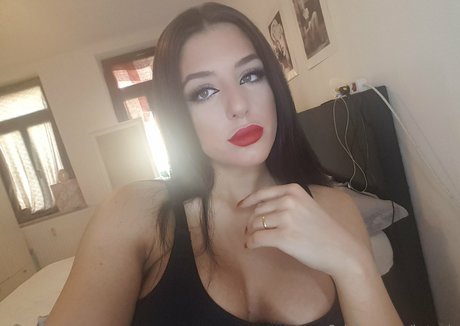 katzmin model top images