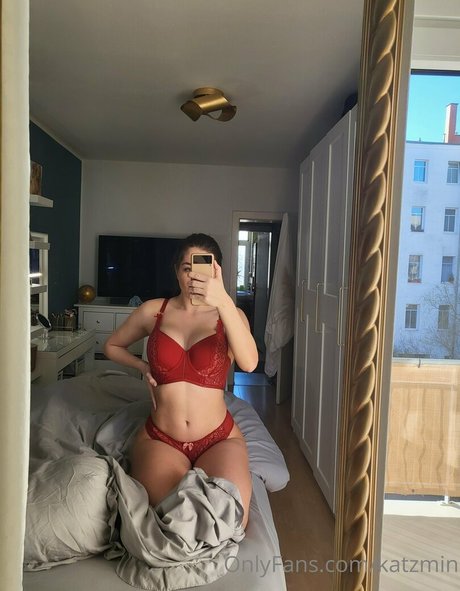 katzmin adult model pictures