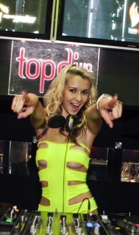 Dj Miss Monique sexy actress photo