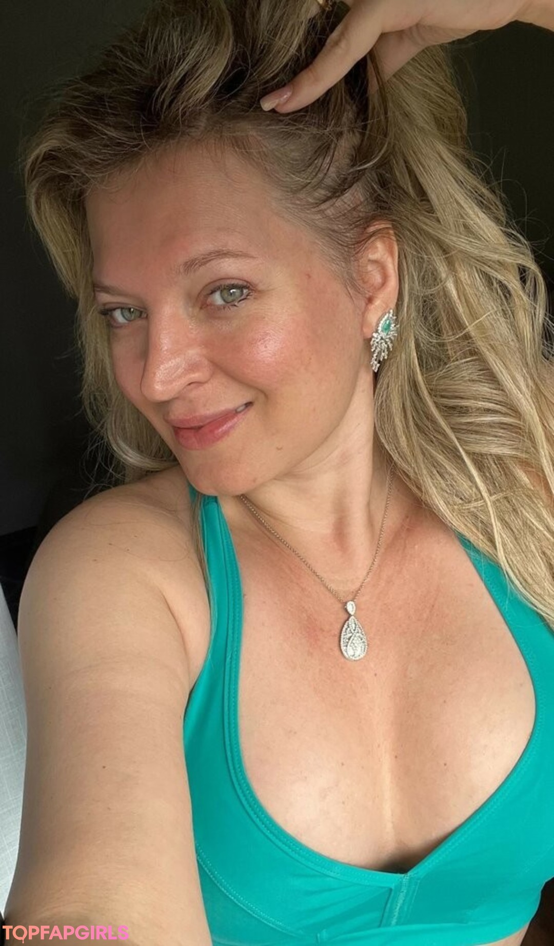 Joice Hasselmann star erotic picture