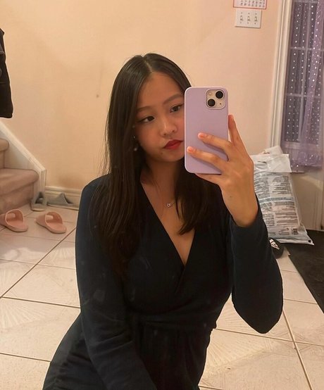 teen natural tits onlyfans nudes photo