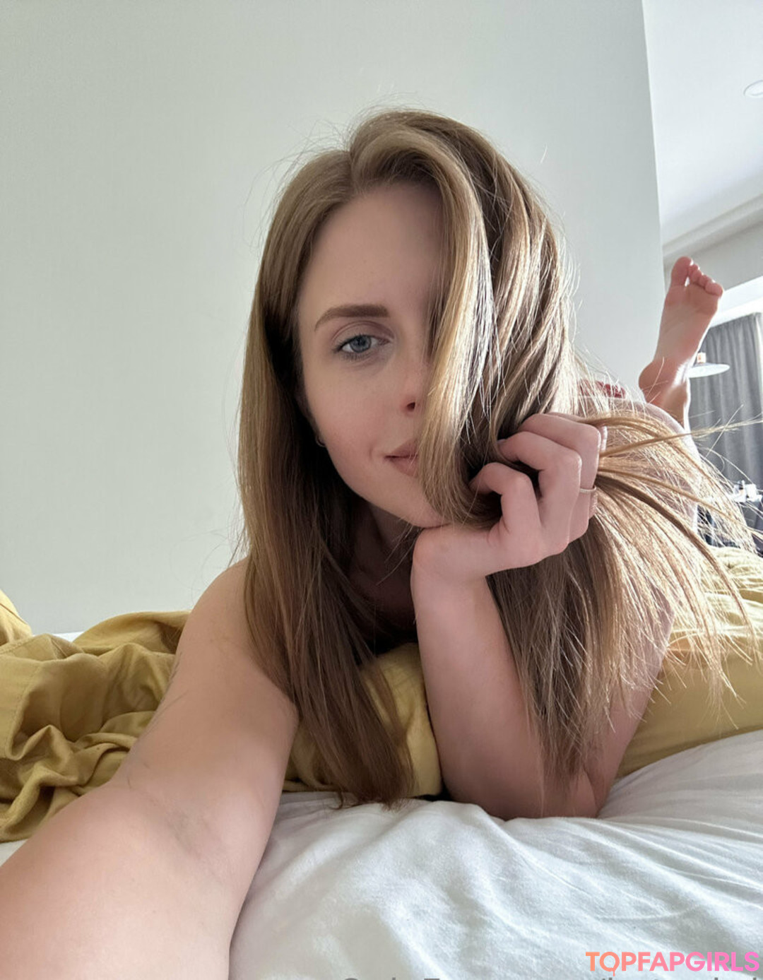 hotgabri erotic model pic