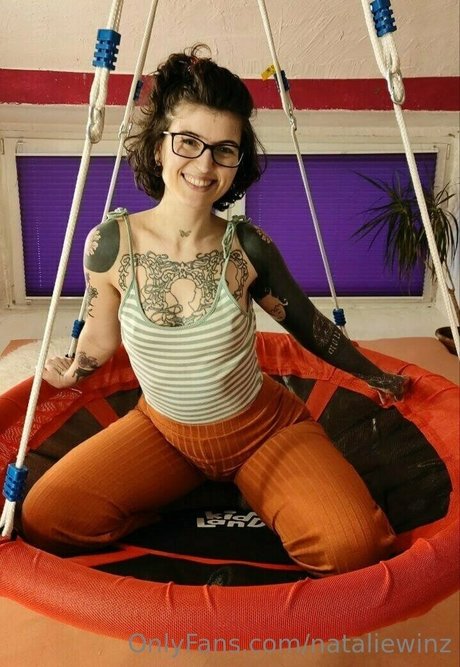 nataliewinz star hot pics