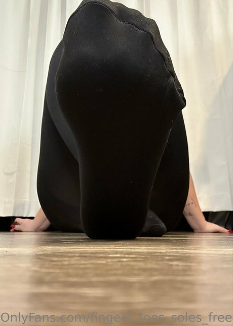 fingers toes soles free adult actress picture