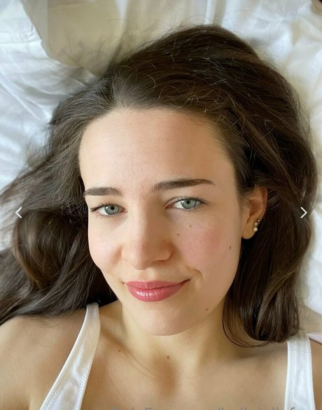 bellajuliafree pretty star img