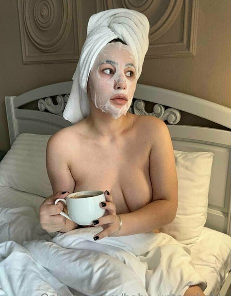 baby untouchable model art img