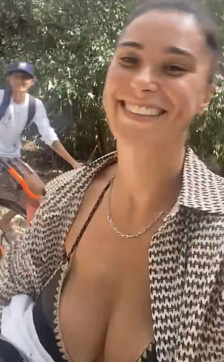 Laura Petard free star gallery