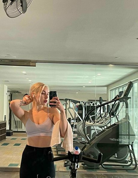 mature blowjob onlyfans art naked image