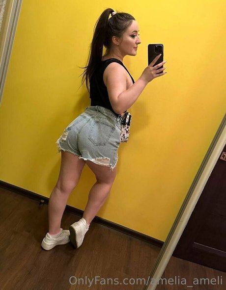 amelia ameli hot actress photo