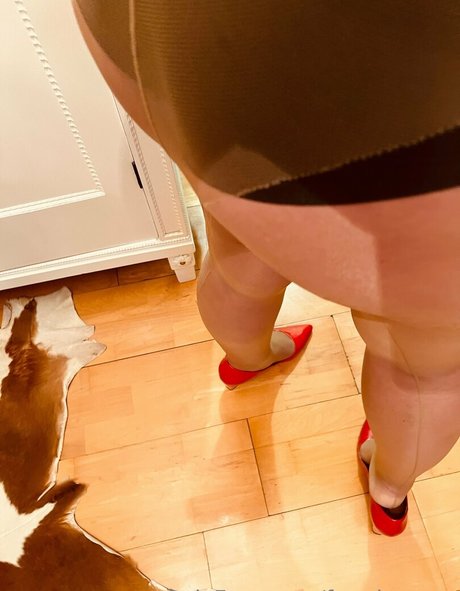 bodybuilder male onlyfans naked images