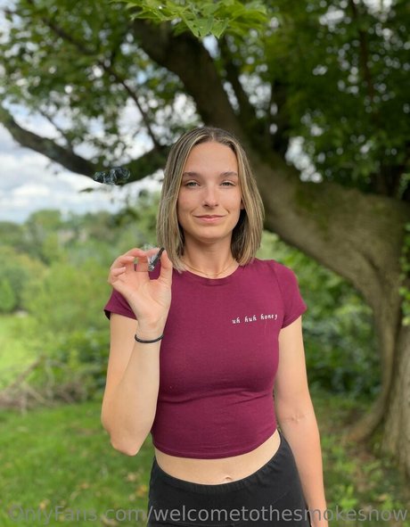 welcometothesmokeshow pornographic actress images