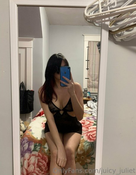 juicy juliet star beautiful photo