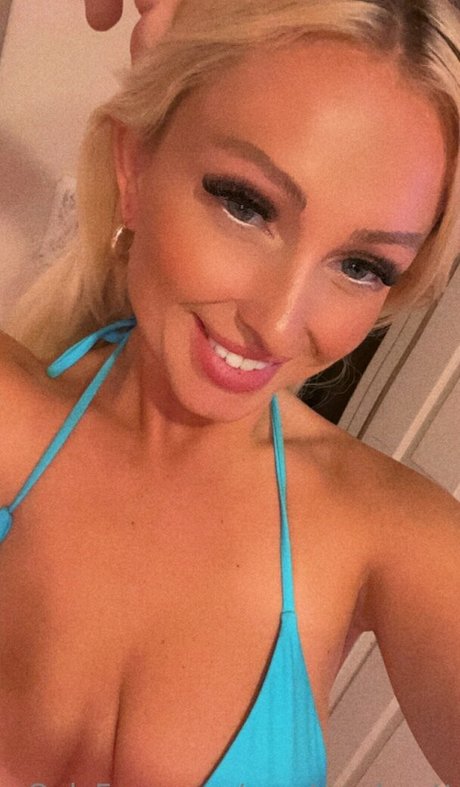 courtneyhuntt nice model pictures