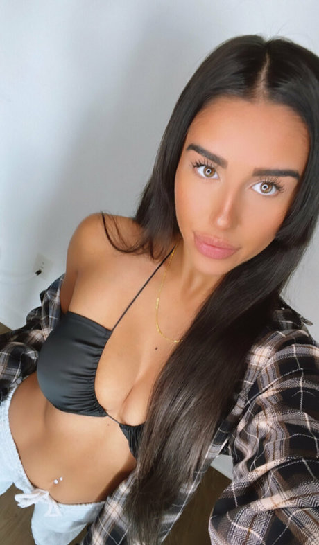 curvy nude onlyfans porno photos