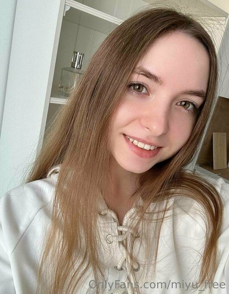 miyu free erotic pornstar photo