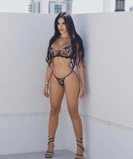 busty onlyfans xxx photo