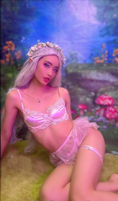 Tayszea model hot images