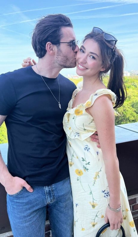 Lilly Lagodka pretty star pic