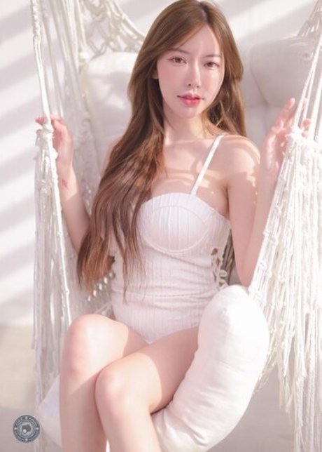 Champ Emmita erotic actress gallery