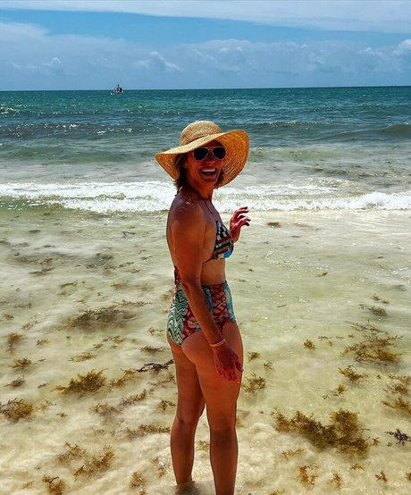 Katee Sackhoff high quality model archive