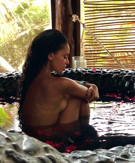 Vanessa Morgan model porn archive