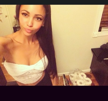 Vanessa Morgan sex star galleries