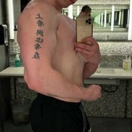 nycgingerjock pornstar hot photo