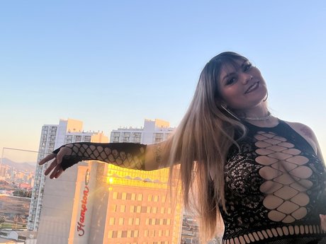 La Sultana model exclusive archive